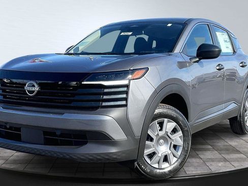 New 2026 Nissan Kicks S image 2