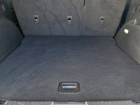 Used 2022 Ford Edge SE w/ Black Appearance Package AWD/4WD image 16