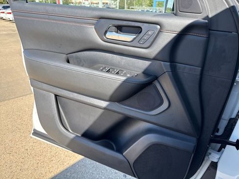 New 2026 Nissan Armada PRO-4X w/ Captain's Chari Seat Package image 21