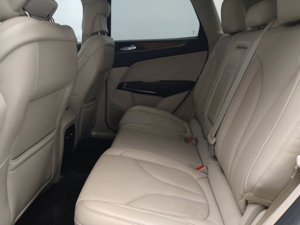 Used 2018 Lincoln MKC Select w/ Select Plus Package FWD image 18