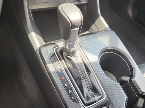 Used 2023 Honda Civic EX-L image 10