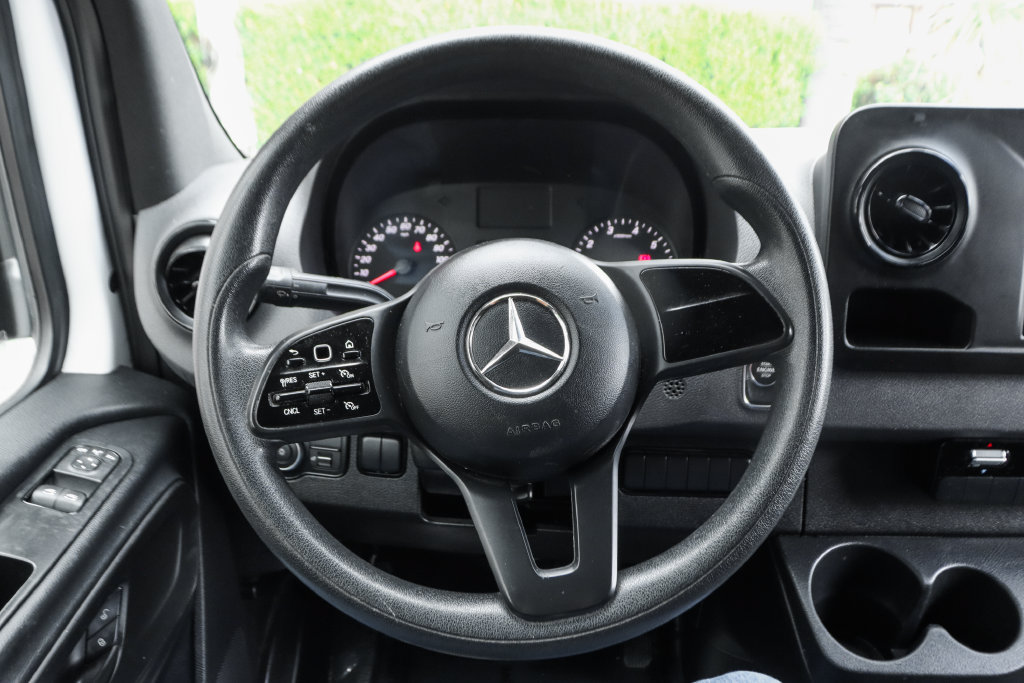 Used 2022 Mercedes-Benz Sprinter 2500 image 24