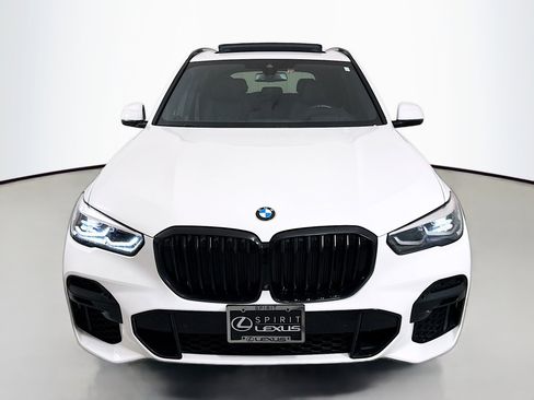 Used 2023 BMW X5 xDrive40i w/ M Sport Package image 2