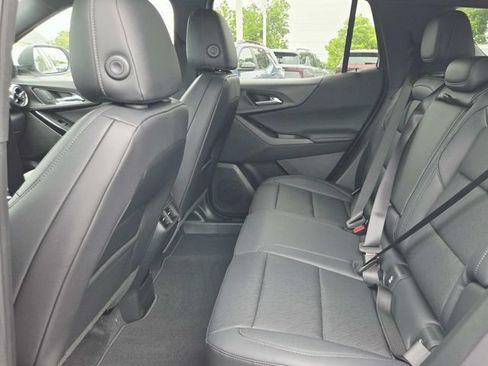New 2026 Chevrolet Equinox LT w/ Convenience Package II AWD/4WD image 9