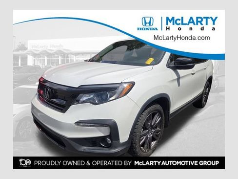 Used 2022 Honda Pilot Sport image 1
