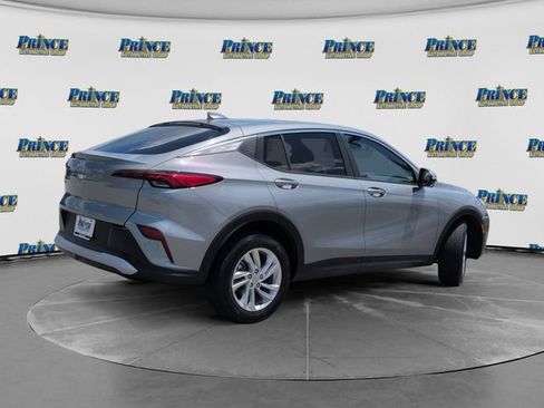 Used 2025 Buick Envista Preferred FWD image 6
