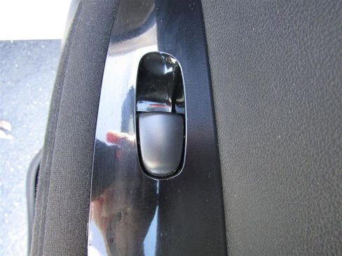 Used 2015 Nissan Leaf SV w/ LED & Quick Charge Package image 36