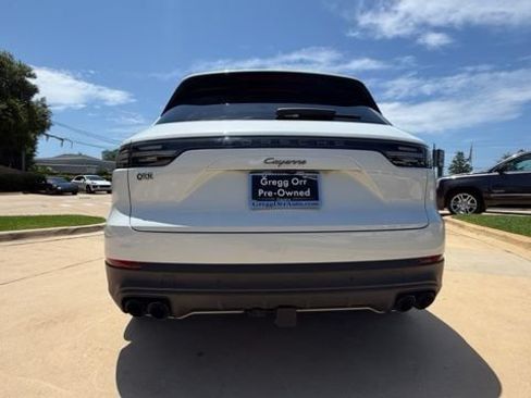 Used 2022 Porsche Cayenne Platinum Edition AWD/4WD image 7