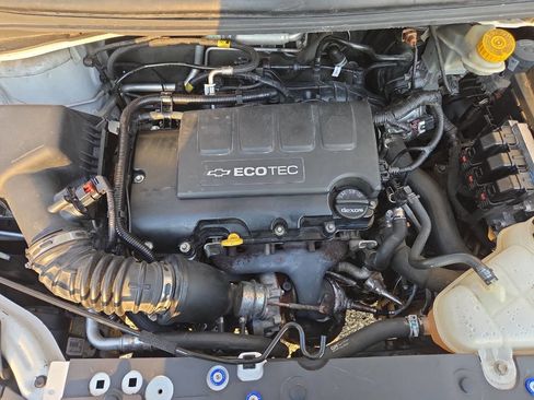 Used 2014 Chevrolet Sonic LTZ image 15