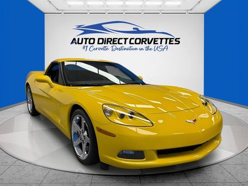Used 2008 Chevrolet Corvette Coupe w/ Z51 Performance Package RWD image 13