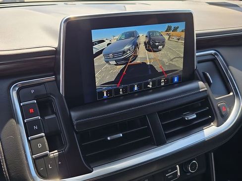 Used 2022 Chevrolet Tahoe LT w/ Luxury Package AWD/4WD image 15