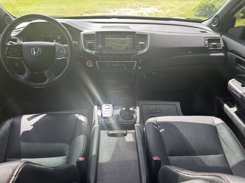Used 2021 Honda Pilot Black Edition image 9