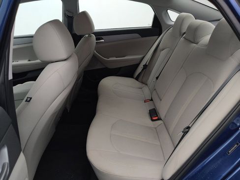 Used 2019 Hyundai Sonata SE image 18