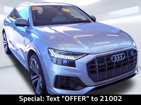 Used 2019 Audi Q8 Prestige w/ Luxury Package AWD/4WD image 14