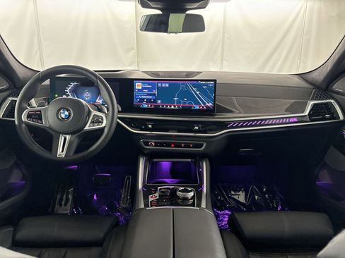 Used 2025 BMW X6 M60i w/ Executive Package image 17