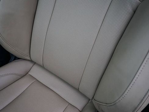 Used 2025 Subaru Legacy Limited image 28