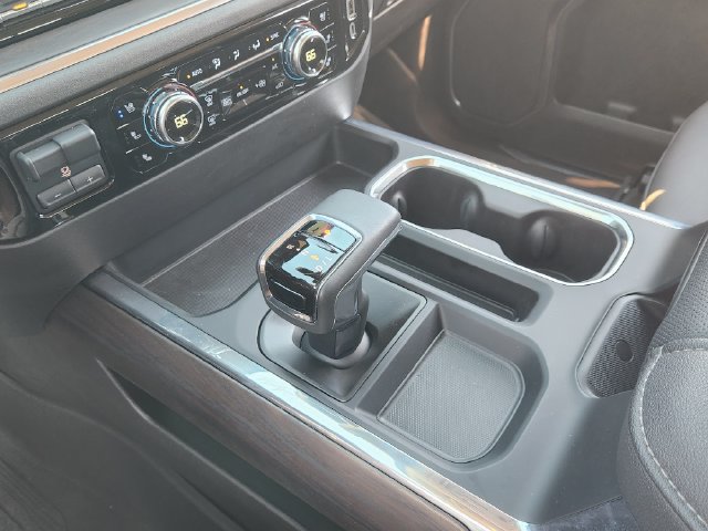 Used 2024 GMC Sierra 1500 SLT AWD/4WD image 16