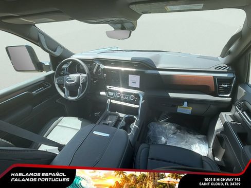 New 2026 GMC Sierra 2500 Denali w/ Denali Reserve Package AWD/4WD image 32
