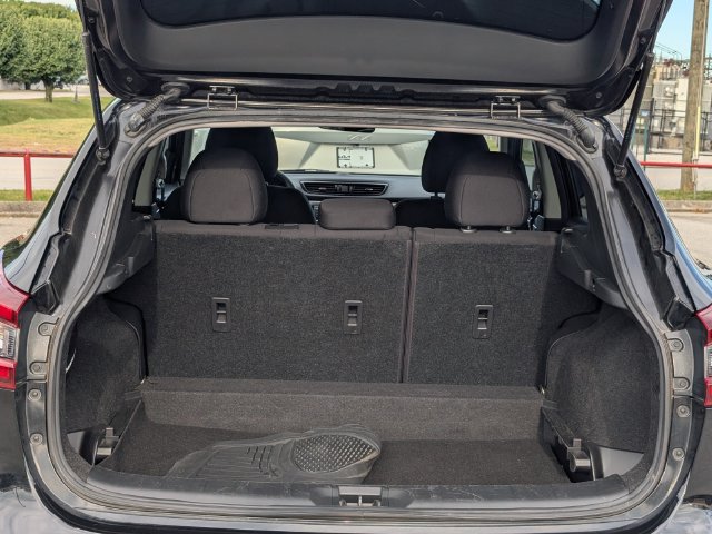 Used 2021 Nissan Rogue Sport S FWD image 18