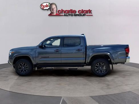 Used 2023 Toyota Tacoma SR5 RWD image 2