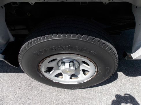 Used 2017 Chevrolet Silverado 1500 W/T RWD image 16