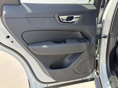 New 2026 Volvo XC60 B5 Core AWD/4WD image 16
