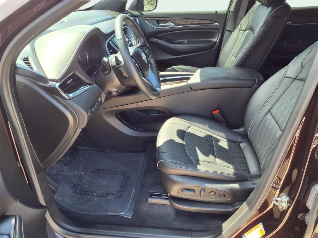 Used 2024 Buick Enclave Avenir AWD/4WD image 20