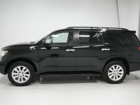 Used 2013 Toyota Sequoia Platinum image 7
