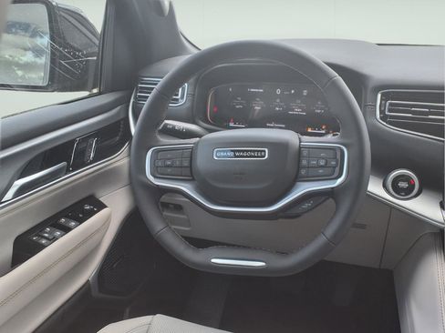 New 2026 Jeep Grand Wagoneer 2WD image 9