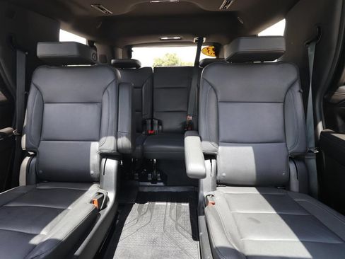 Used 2023 Chevrolet Tahoe LT w/ LT Signature Plus Package AWD/4WD image 12
