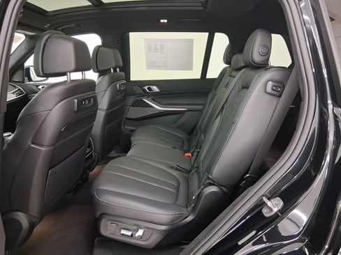Certified 2022 BMW X7 M50i image 13