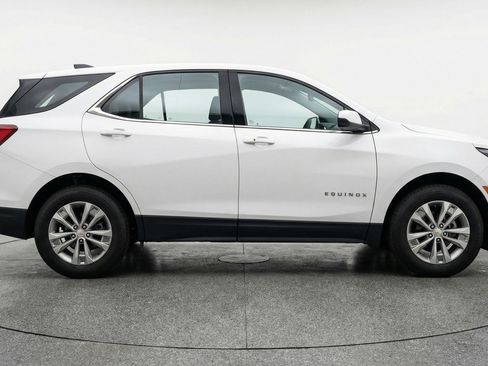 Used 2025 Chevrolet Equinox LT FWD image 11