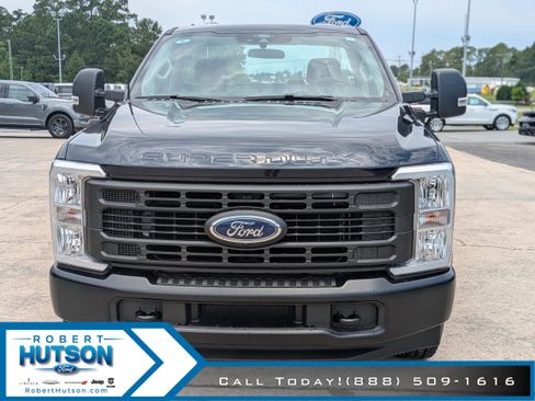 New 2025 Ford F250 XL w/ 360-Degree Camera Package image 4