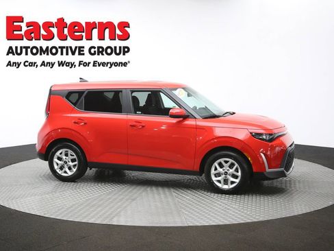 Used 2023 Kia Soul LX w/ Option Group 015 FWD image 46
