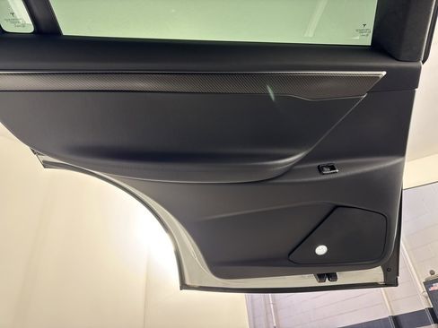 Used 2018 Tesla Model X P100D image 18