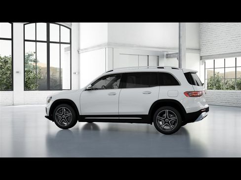 Certified 2026 Mercedes-Benz GLB 250 4MATIC image 27