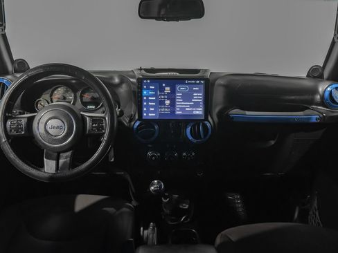 Used 2013 Jeep Wrangler Unlimited Sport AWD/4WD image 13