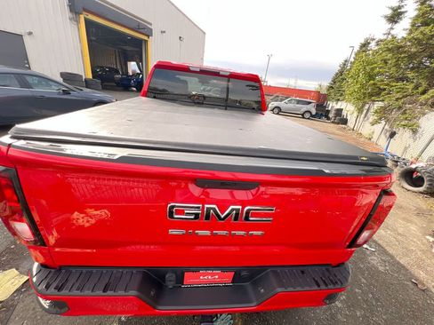 Used 2021 GMC Sierra 1500 Elevation w/ LPO, Elevation Black Package AWD/4WD image 25