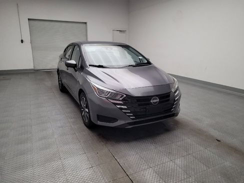 Used 2024 Nissan Versa SV FWD image 14