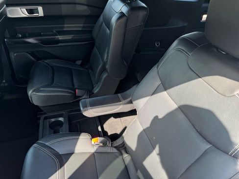 Certified 2020 Ford Explorer ST w/ Premium Technology Package AWD/4WD image 8