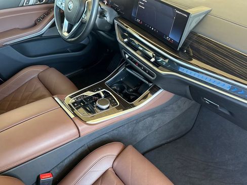 Used 2025 BMW X5 xDrive40i w/ Climate Comfort Package AWD/4WD image 18