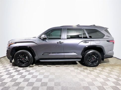 Certified 2024 Toyota Sequoia Platinum image 5