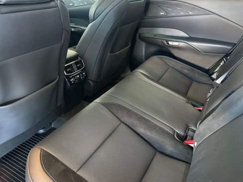 Used 2025 Lexus RX 500h F Sport image 12