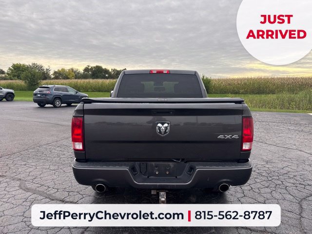 Used 2017 RAM 1500 Express AWD/4WD image 4