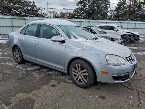 Used 2005 Volkswagen Jetta 2.5 image 1