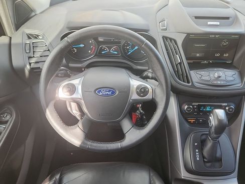 Used 2015 Ford Escape SE w/ Equipment Group 201A image 12