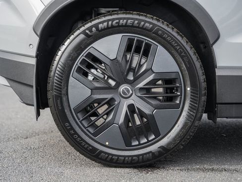 New 2026 Volvo EX30 Cross Country Ultra image 17