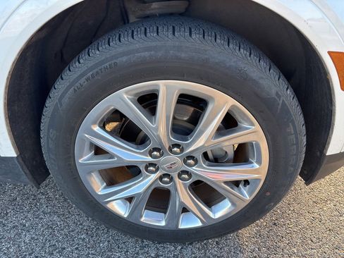 Used 2018 Cadillac XT5 Luxury w/ Driver Awareness Package image 4