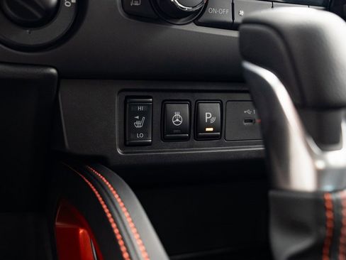 New 2025 Nissan Frontier PRO-4X w/ Pro Convenience Package image 17