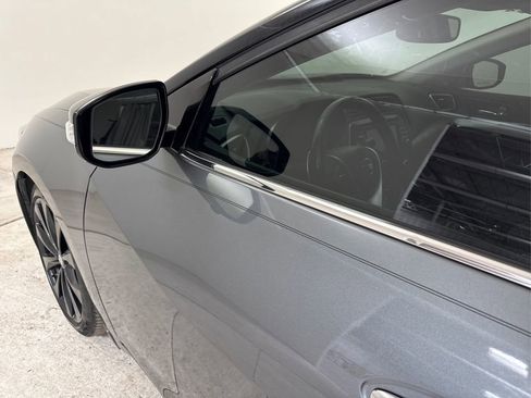 Used 2018 Nissan Maxima SR w/ Midnight Edition FWD image 17